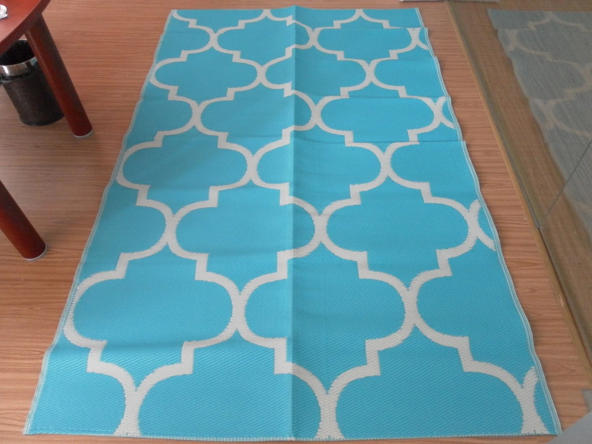 KTX-382163 Black and White Polypropylene RV Mat for Indoor and Outdoor Use