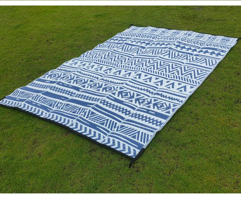 KTX-382163 Black and White Polypropylene RV Mat for Indoor and Outdoor Use