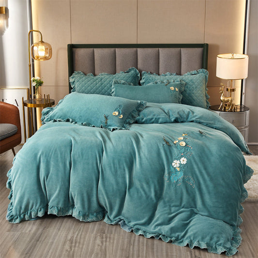 KTX-388563 High-End Three-Dimensional Embroidery Thick Milk Velvet Bed Linen Set - 4 Pieces