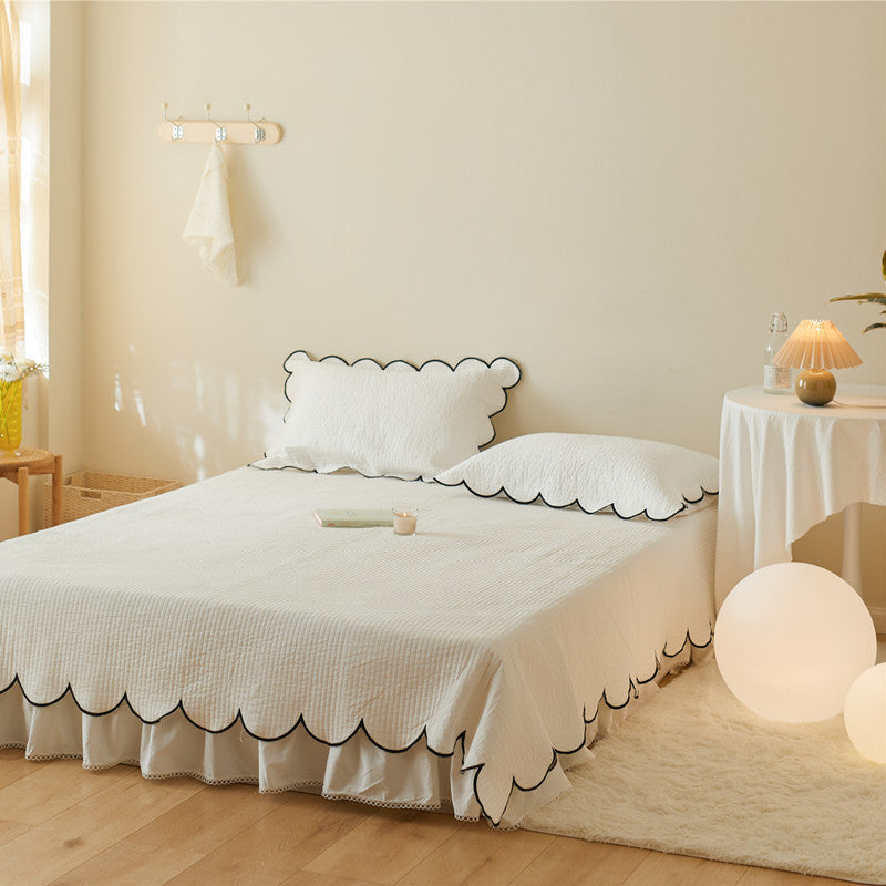 KTX-398611 Double-Sided Quilted Pure Cotton Bed Cover with White Polka Dots - 200x230cm and Two Pillowcases