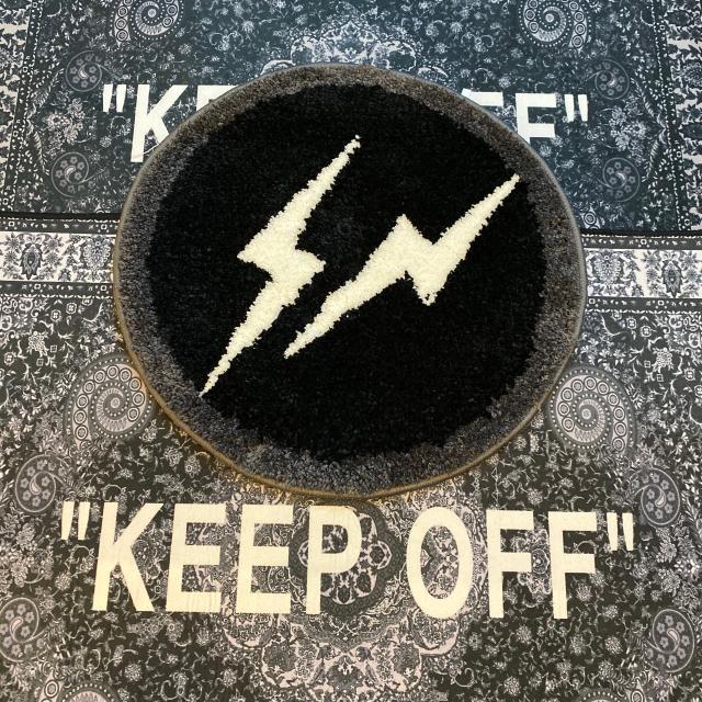 KTX-431315 Fantasy Gradient Lightning Carpet for Modern Living Spaces - Available in Purple, Pink, White, and Black