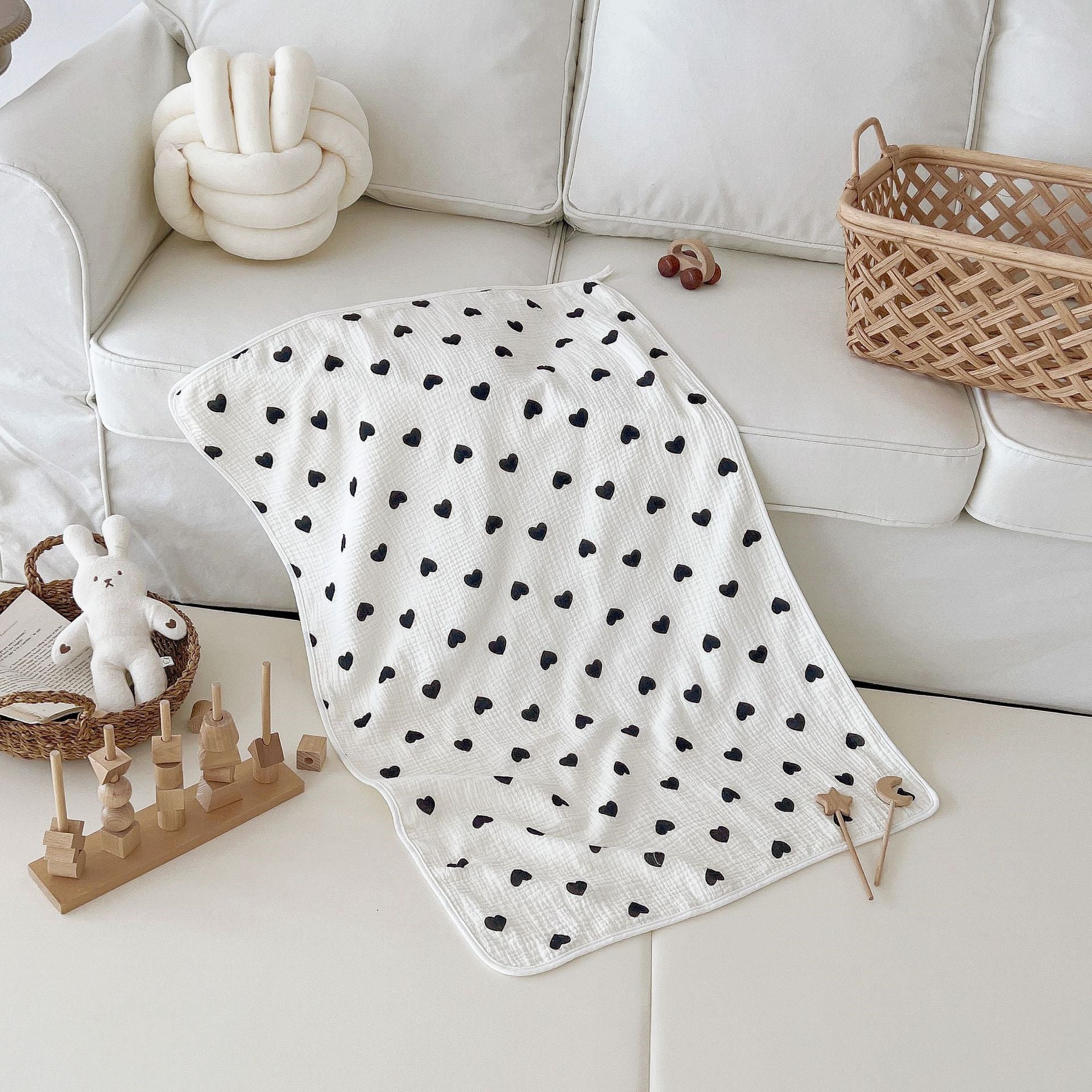 KTX-431955 Cotton Baby Bath Towel - Soft and Durable for All Seasons, Various Cartoon Patterns Available