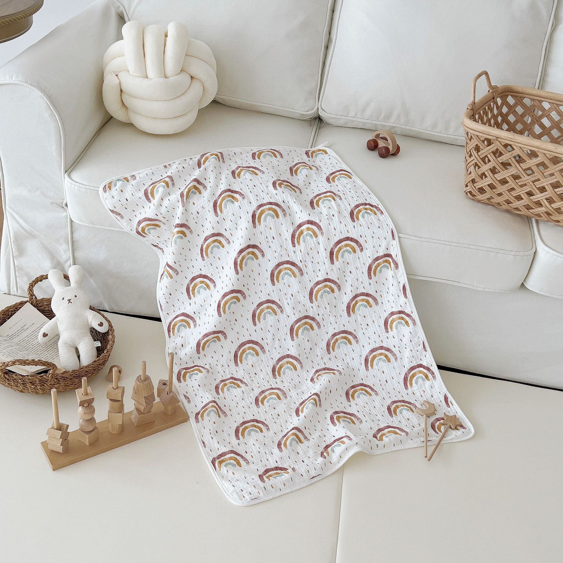 KTX-431955 Cotton Baby Bath Towel - Soft and Durable for All Seasons, Various Cartoon Patterns Available