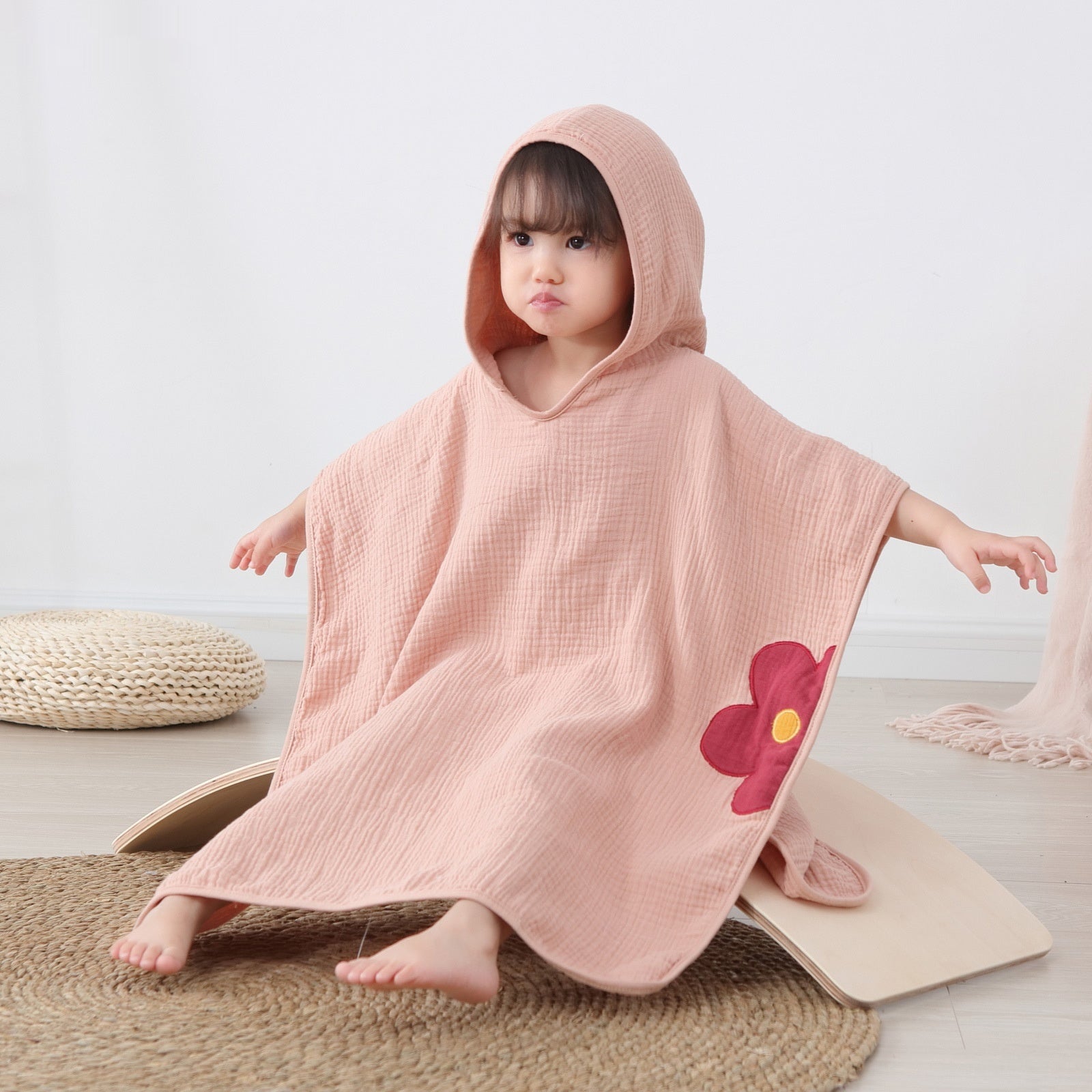 KTX-433107 Cotton Gauze Hooded Bath Towel for Kids with Flower and Cartoon Designs