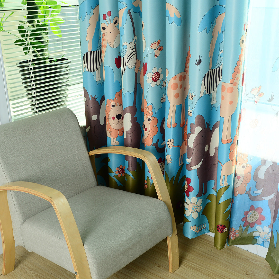 KTX-448659 Animal Paradise Full Blackout Curtains for Kids' Bedrooms, Cotton Fabric, Various Sizes Available