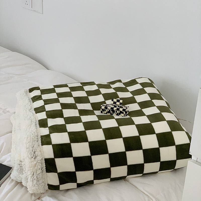 KTX-449811 Nordic Style Thickened Checkerboard Fleece Blanket in Multiple Sizes