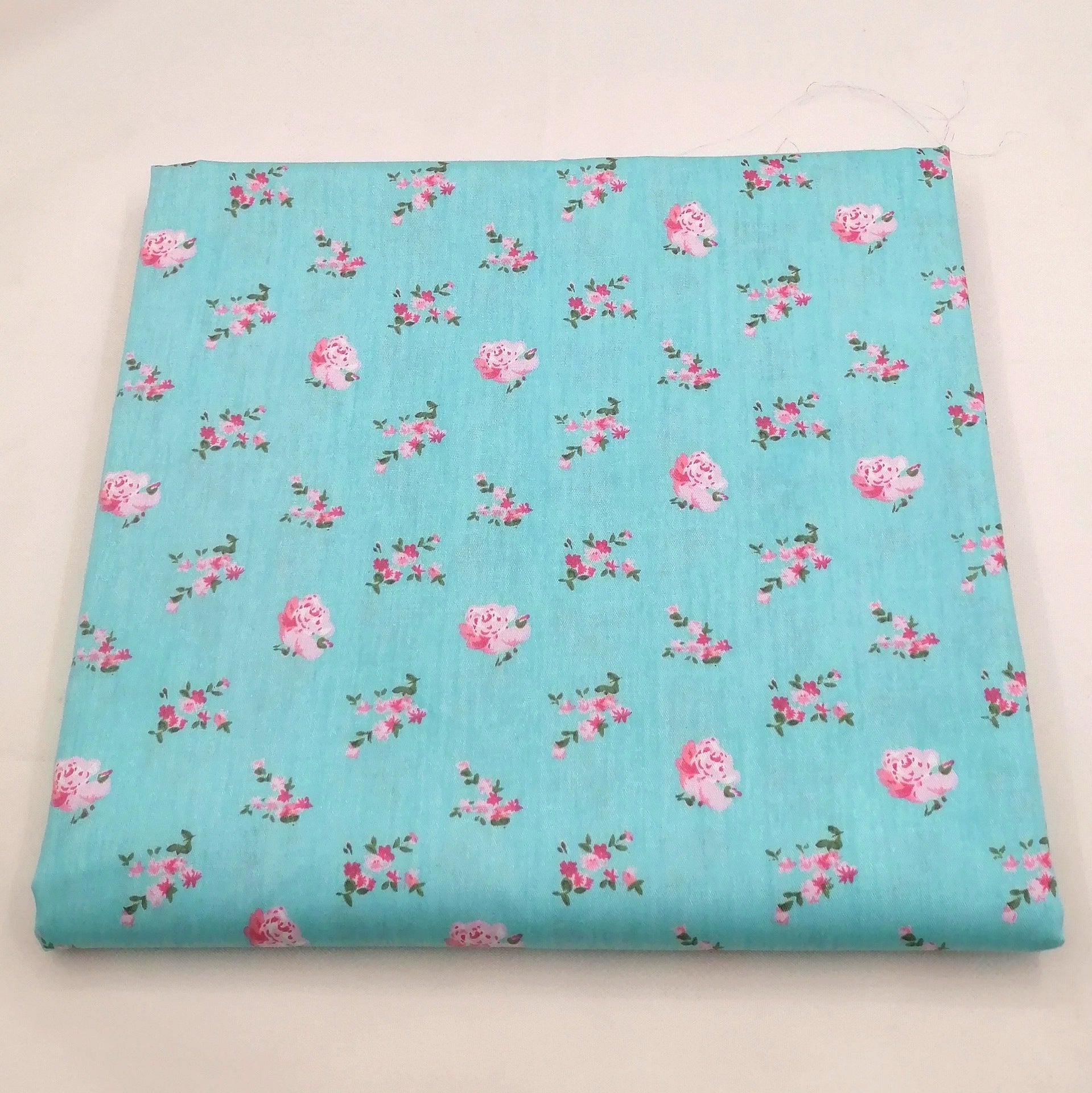 KTX-466131 Cotton Twill Printed Fabric for DIY Handmade Patchwork - Multiple Sizes Available