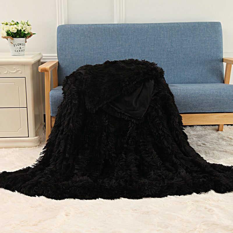 KTX-472979 Double-Layer Plush Blanket with Velvet Touch for Versatile Use and Comfort