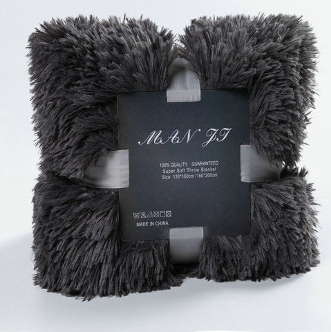 KTX-472979 Double-Layer Plush Blanket with Velvet Touch for Versatile Use and Comfort
