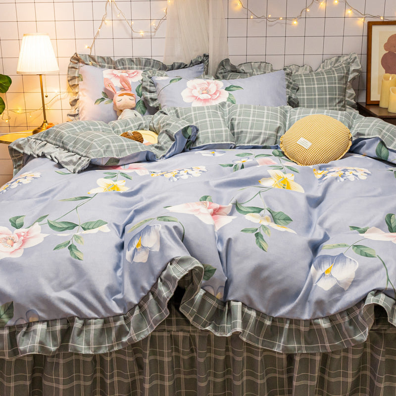 KTX-473363 Sunflower Pattern Polyester Twill Quilt Cover Set with Pillowcases and Bedskirt Options