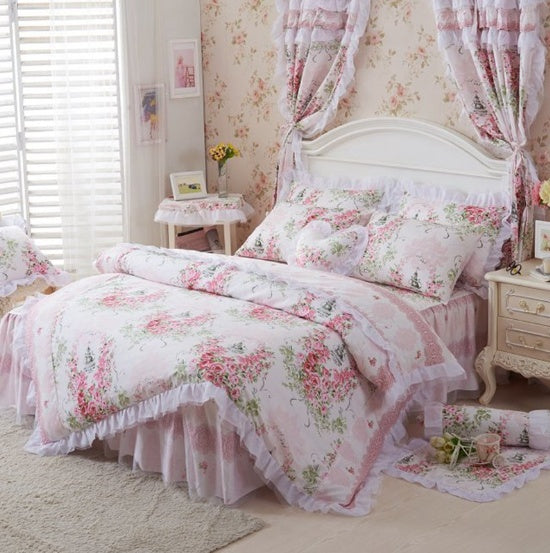 KTX-475667 Princess Style Summer Lace Four-Piece Duvet Cover Set for Various Bed Sizes