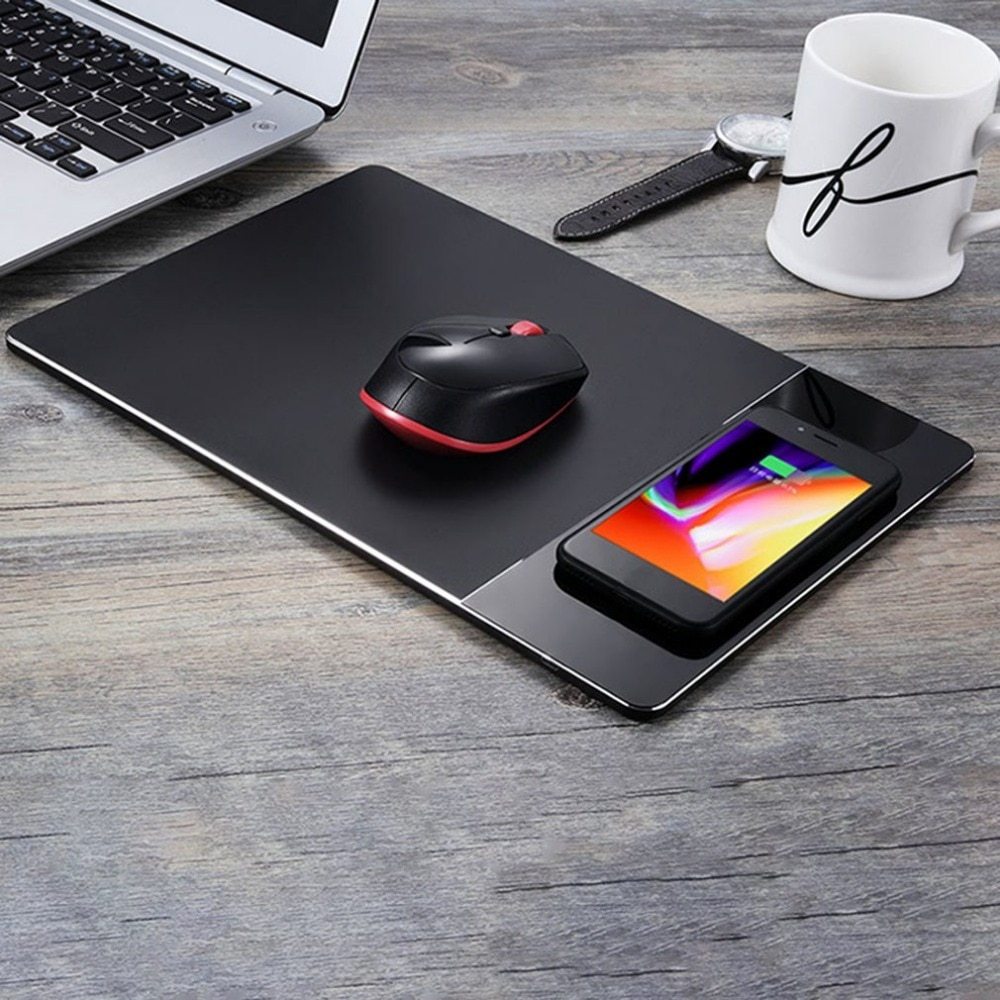 KTX-480019 Aluminum Alloy Wireless Charger Mouse Pad with Non-Slip Base and Protection Features