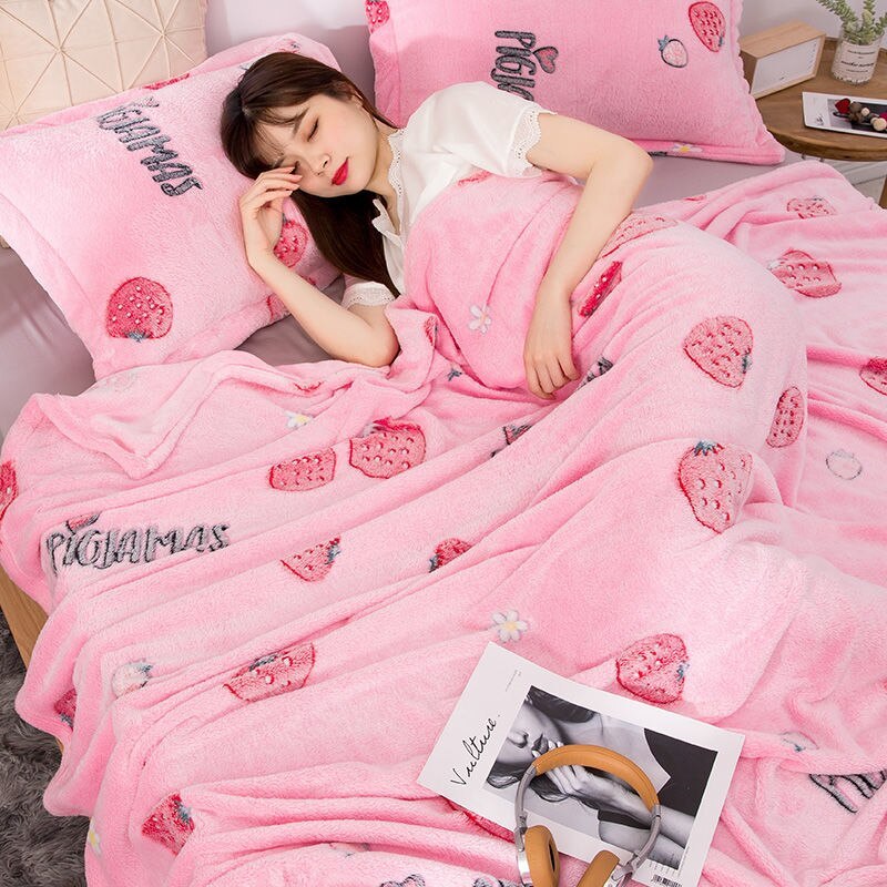 KTX-481683 Flannel Snowflake Velvet Blanket - Soft Fleece for All Seasons