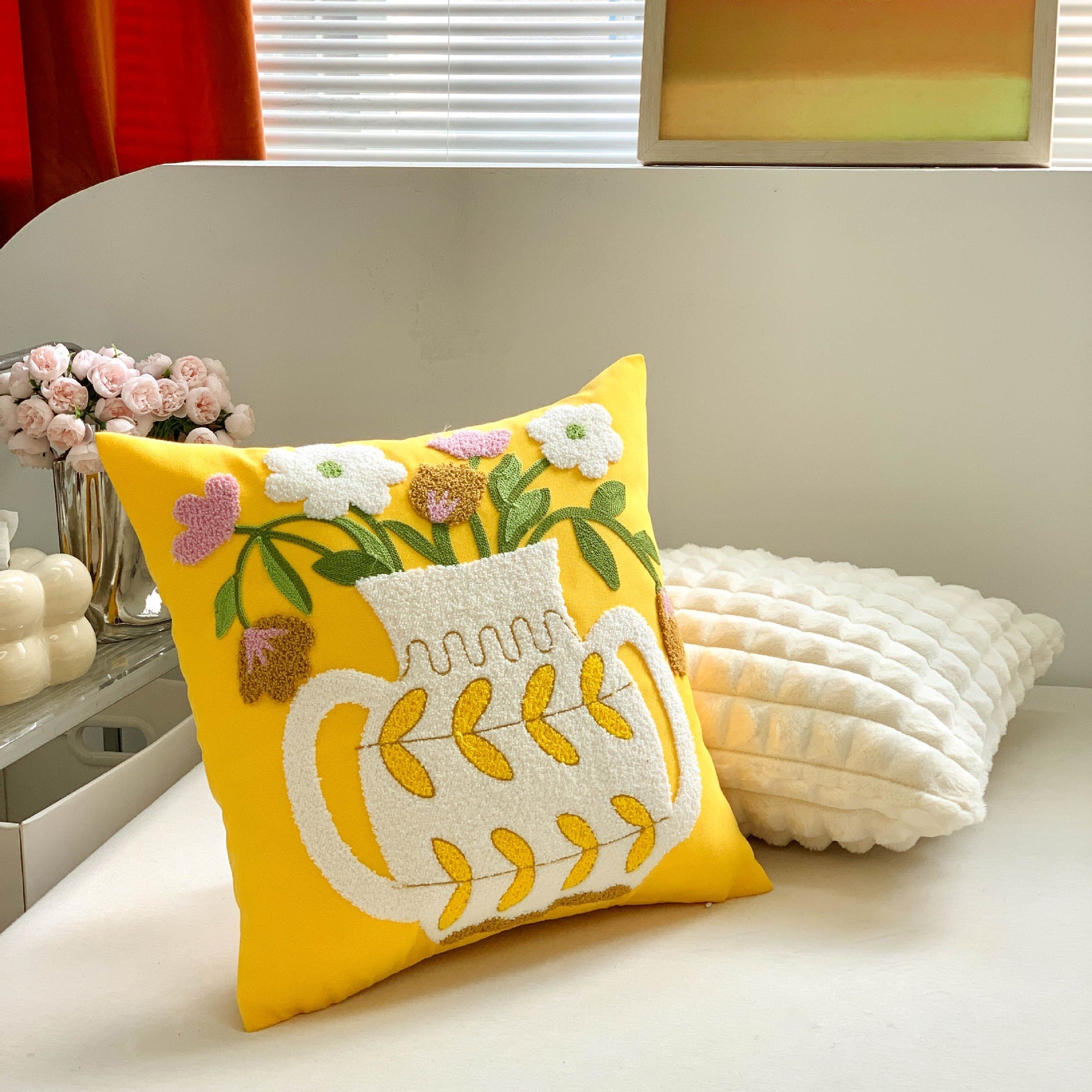 KTX-485523 Brown Floral Embroidered Cream Decorative Pillowcase - Modern Style 45x45 cm