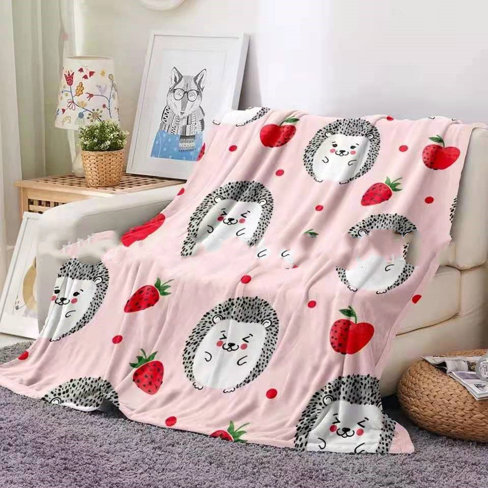 KTX-486675 Hedgehog Coral Fleece Flannel Blanket - Soft, Cozy, European Style, Available in Multiple Sizes