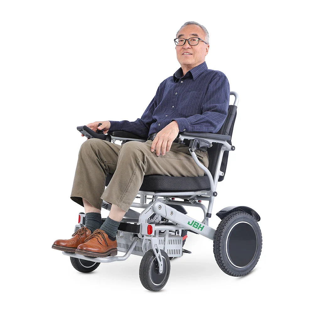 KTX-486739 Folding Commode Wheelchair with Aluminum Alloy Frame, 120 kg Capacity, 20 km Range, 6 km/h Speed
