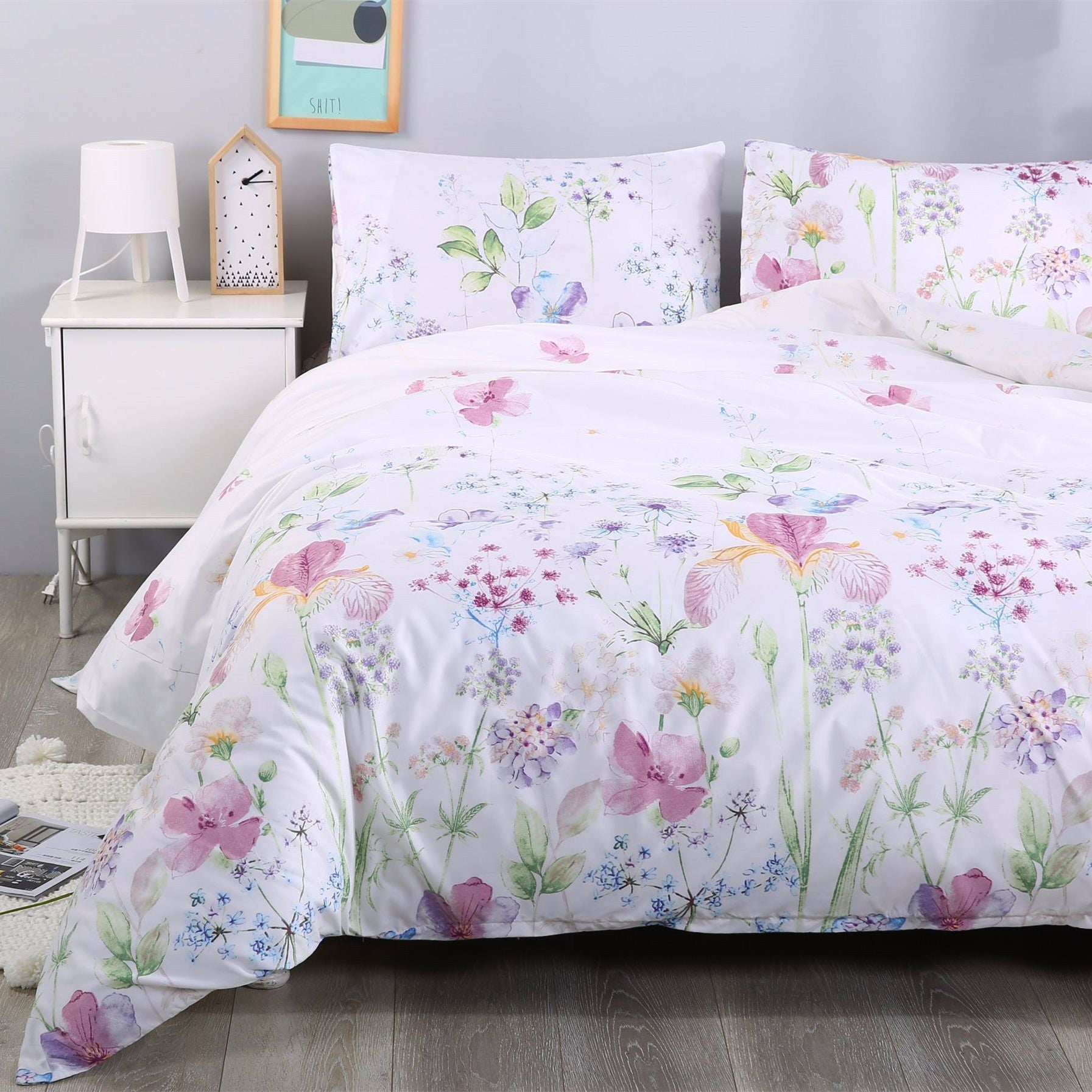 KTX-494099 Modern Minimalist Three-Piece Bedding Set in Floral Print - Duvet Cover and Pillowcases