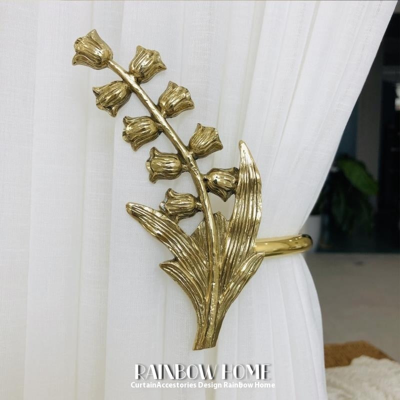 KTX-498771 Lily Little Angel Wings Brass Curtain Hooks with Decorative Leaf and Flower Designs