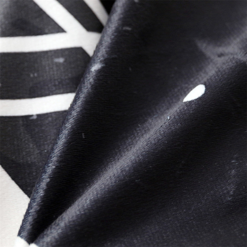 KTX-511891 Cozy Hooded Blanket Cape for Adults and Children - Soft Fleece Sherpa and Flannel, 59"x78.7" & 50"x60"