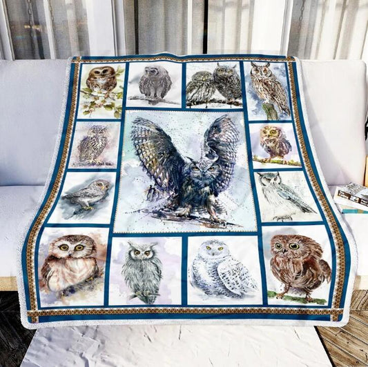 KTX-513875 Cozy Cartoon Owl Flannel Blanket for All Seasons