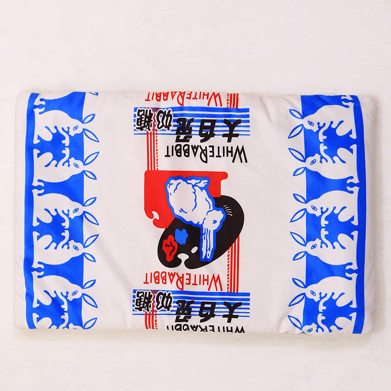 KTX-523219 Cozy Pet Blanket Collection for Dogs and Cats - Stylish Seasonal Designs