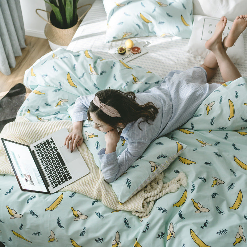 KTX-525395 Cotton 4-Piece Pineapple Duvet Cover Set for Spring and Summer - Includes Quilt Cover, Sheet, Pillowcases