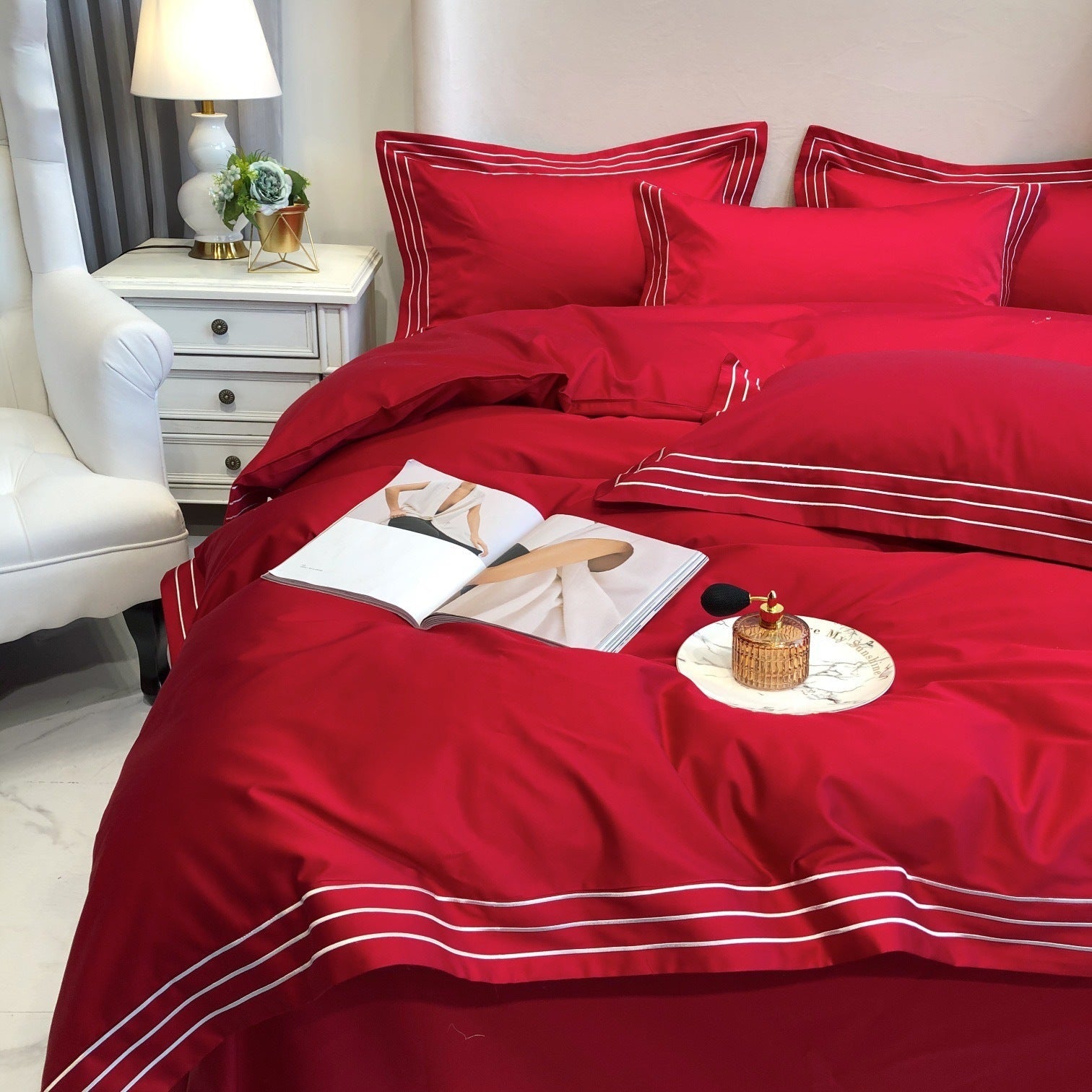 KTX-527379 Pure Cotton 4-Piece Embroidered Quilt Cover Set in Solid Colors, Modern Design for 1.8m Bed