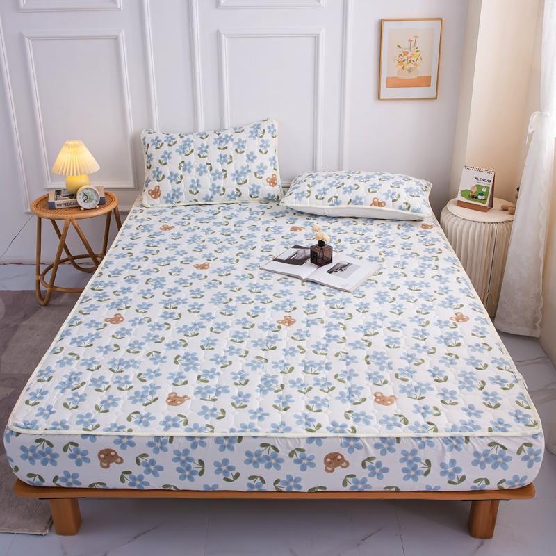 KTX-530643 Cotton Covered Anti-Slip Cartoon Fitted Sheet with Floral Design
