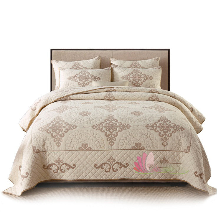 KTX-543827 Three-Piece Pure Cotton Bedding Set with Quilted Design and Embroidered Accents