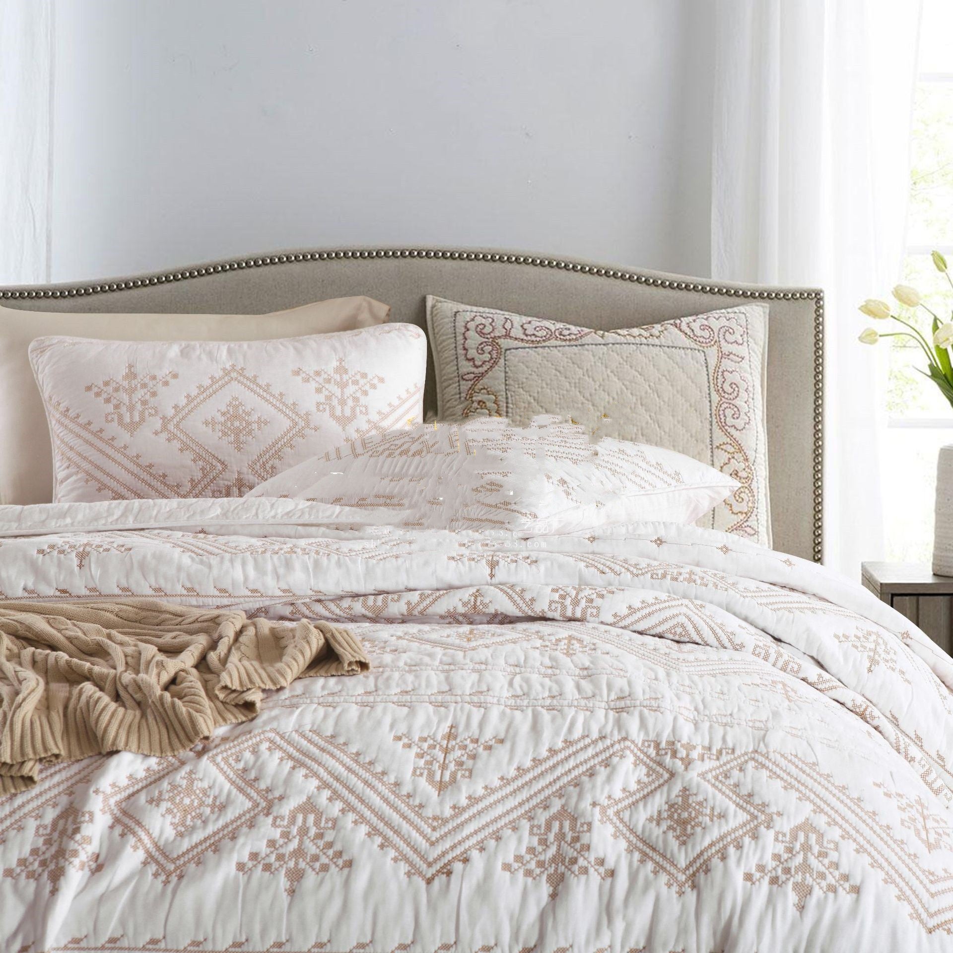 KTX-548947 Cotton Solid Color Three-Piece Bedding Set, 230x250cm with Pillowcases