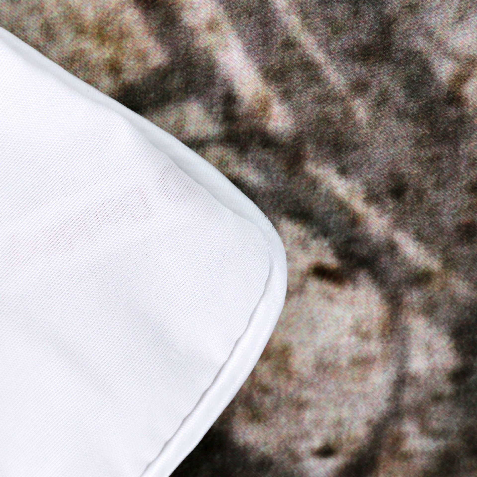 KTX-550099 Black Polyester Three-Piece Bedding Set with Quilt Cover