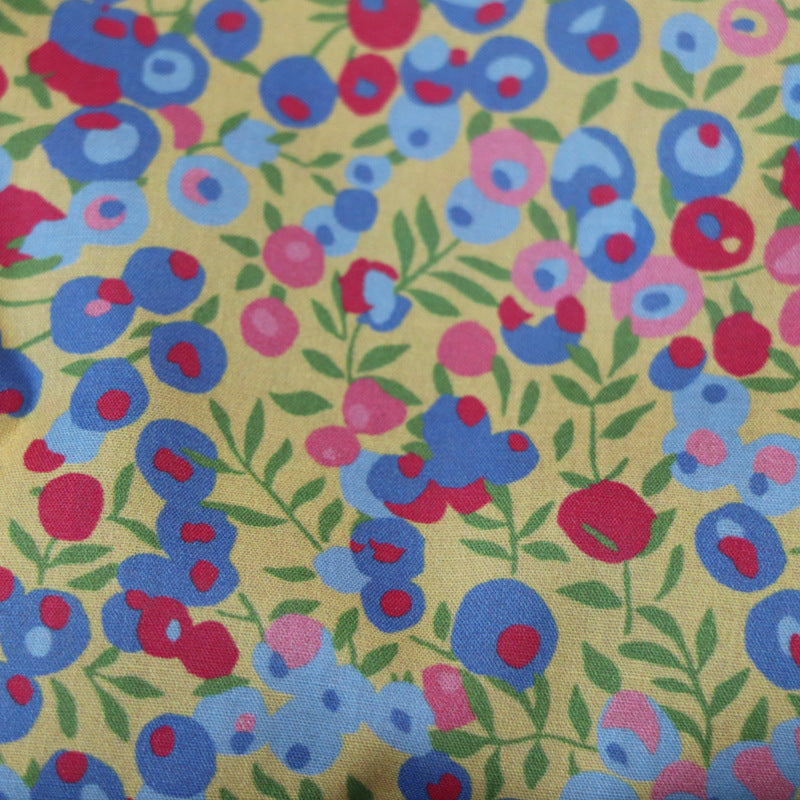 KTX-553235 Digital Printed Cotton Fabric for Women's Apparel - 100% Cotton, 145cm Width