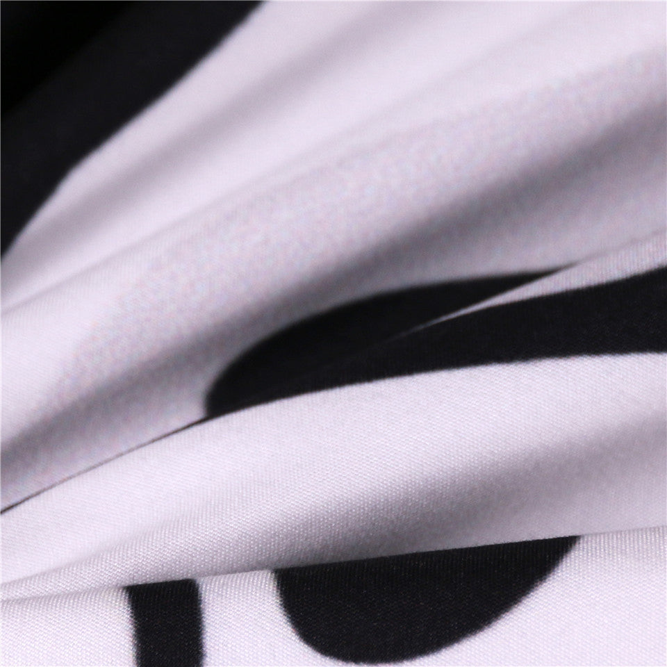 KTX-555859 Red and Black Bulldog Design Bedding Set - 3-Piece Polyester Collection for Various Bed Sizes