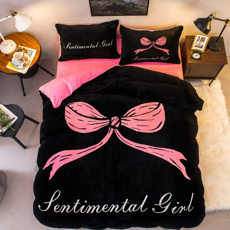 KTX-556179 Flannel Four-Piece Bedding Set in All-Crafted Velvet with French Velvet Printing