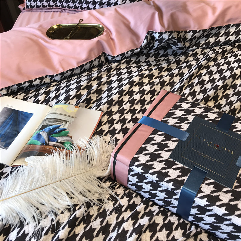 KTX-562451 Simple Cotton Velvet Brushed Four-Piece Bedding Set in Shu-Pink Houndstooth