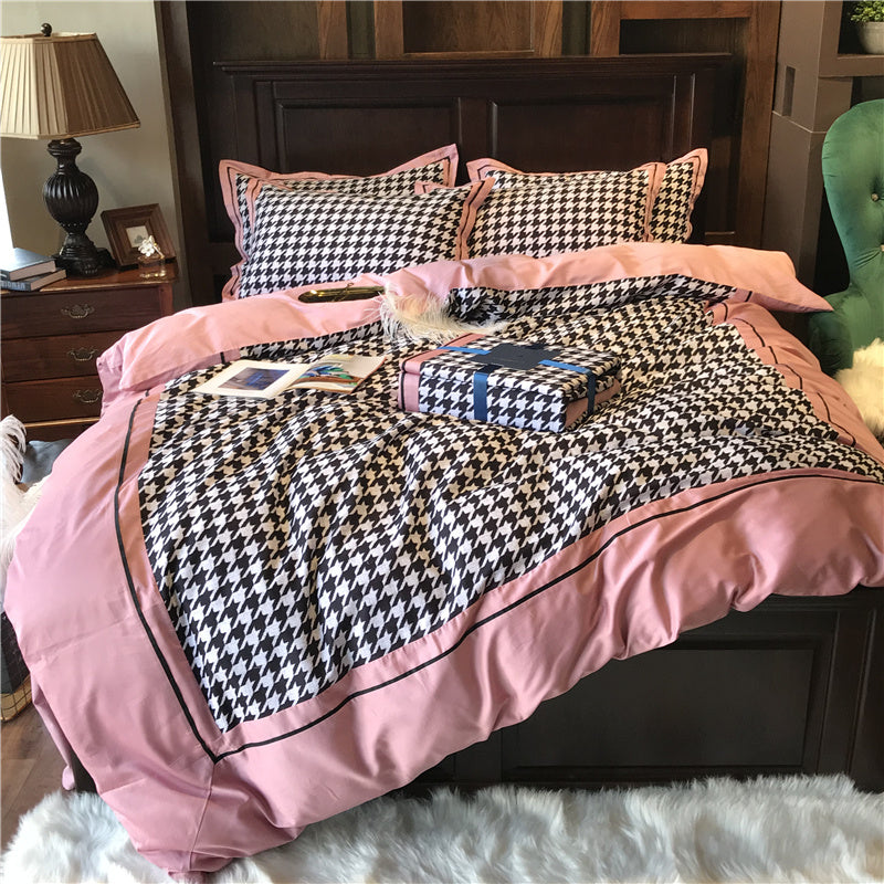 KTX-562451 Simple Cotton Velvet Brushed Four-Piece Bedding Set in Shu-Pink Houndstooth