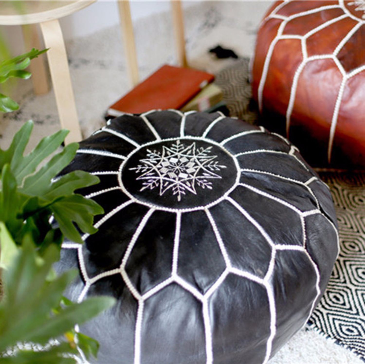 KTX-563539 Moroccan Hand-Embroidered Sheepskin Futon - 55" Diameter, American Country Style