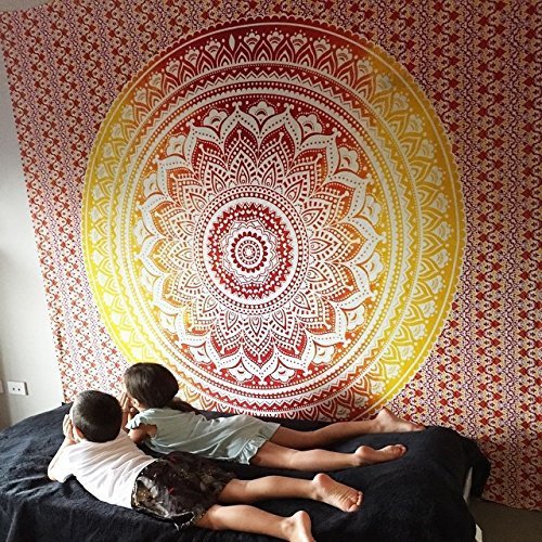 KTX-567763 Indian Mandala Tapestry in Green and Blue Floral Design - 210x150cm Wall Art, Bedspread, Yoga Blanket, Table Cloth
