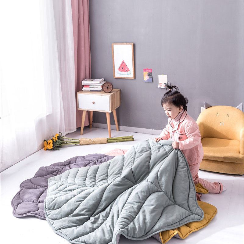 KTX-568531 Multifunctional Leaf-Shaped Floor Mat - Soft Cotton Carpet for Children