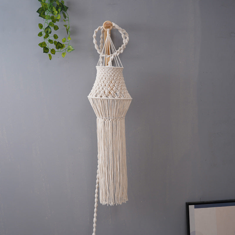 KTX-569043 Beige Bohemian Hand-Woven Lampshade with Tassel Decoration for Bedroom Lighting