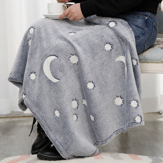 KTX-569363 Luminous Starry Sky Flannel Blanket for Children - Super Soft Coral Fleece, Glow-in-the-Dark Design