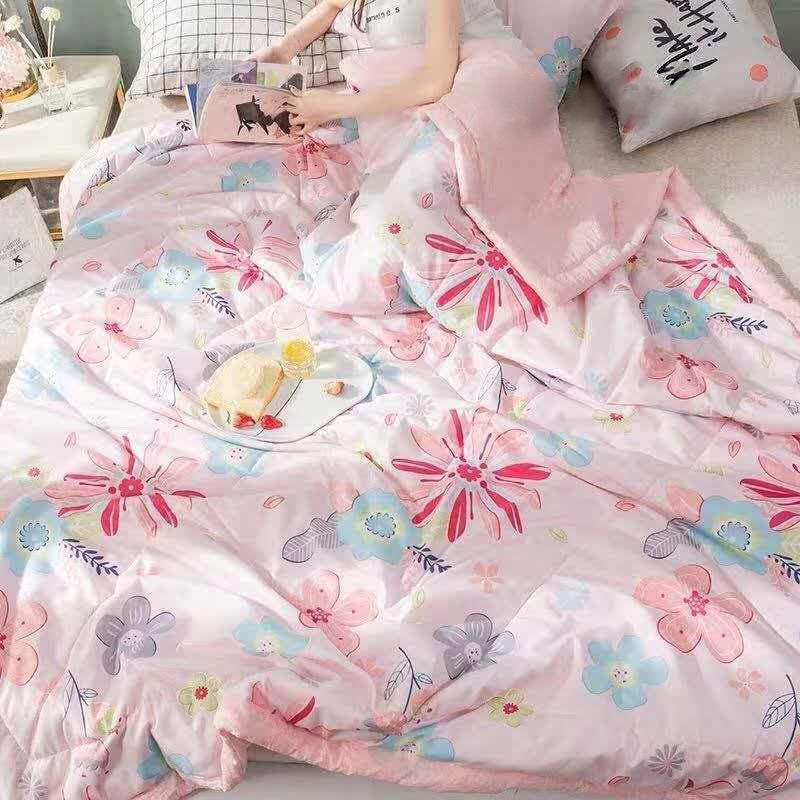 KTX-571347 Air-Conditioned Double Quilt in Washed Cotton with Polyester Filling for Summer Comfort