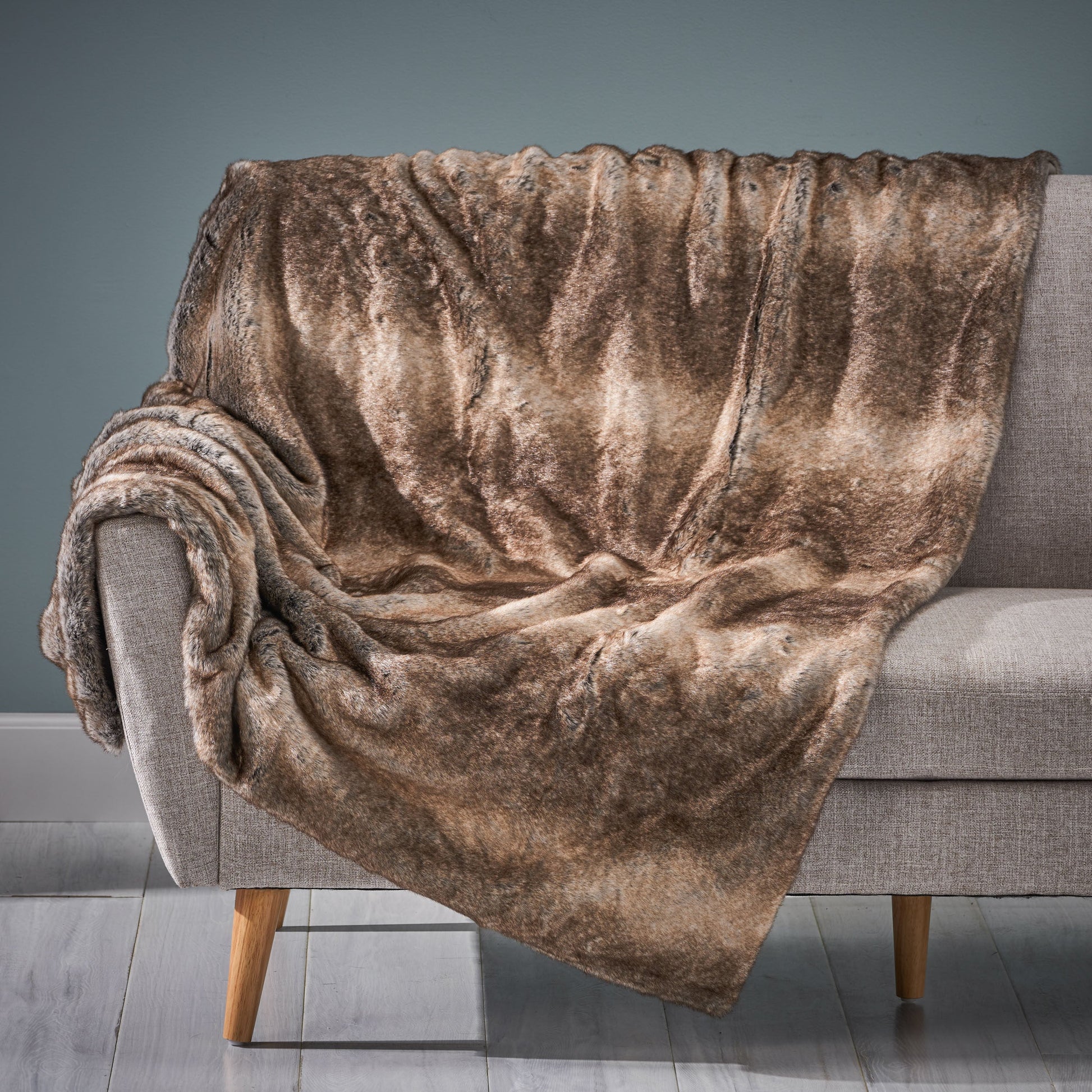 KTX-572819 Cozy Faux Fur Throw Blanket - 50" x 60", Brown, Soft and Warm
