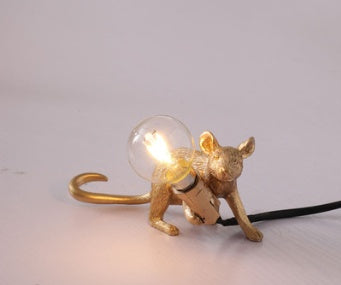 KTX-579347 Nordic Style Mouse Personality Mini Table Lamp for Children's Room and Dormitory