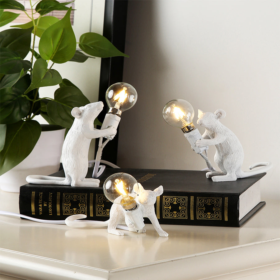 KTX-579347 Nordic Style Mouse Personality Mini Table Lamp for Children's Room and Dormitory