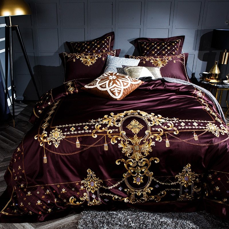 KTX-579731 European Style Cotton Embroidery Four-Piece Bedding Set in Geometric Pattern