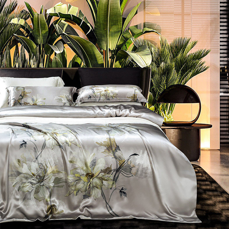 KTX-585491 Digital Printed Four-Piece Bedding Set with Plant and Flower Design, Silk Material, 220x240cm