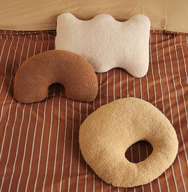 KTX-586003 Velvet Geometric Shape Loop Pillow - Soft Cushions for Living Room and Sofa, Various Colors Available