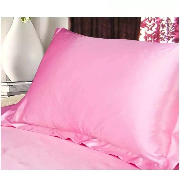 KTX-614483 Silk Satin Feel Single Pillowcase Made from Soft Polyester Fiber
