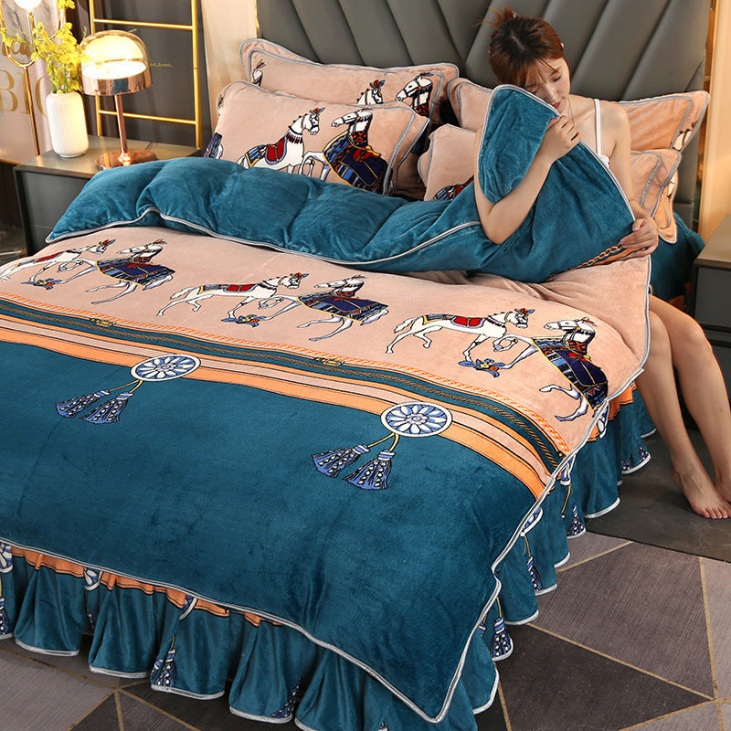 KTX-614803 Gold Mink Four-Piece Bedding Set with Floral Duvet Cover for 2.2m Bed